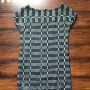 Lou and Grey shift dress